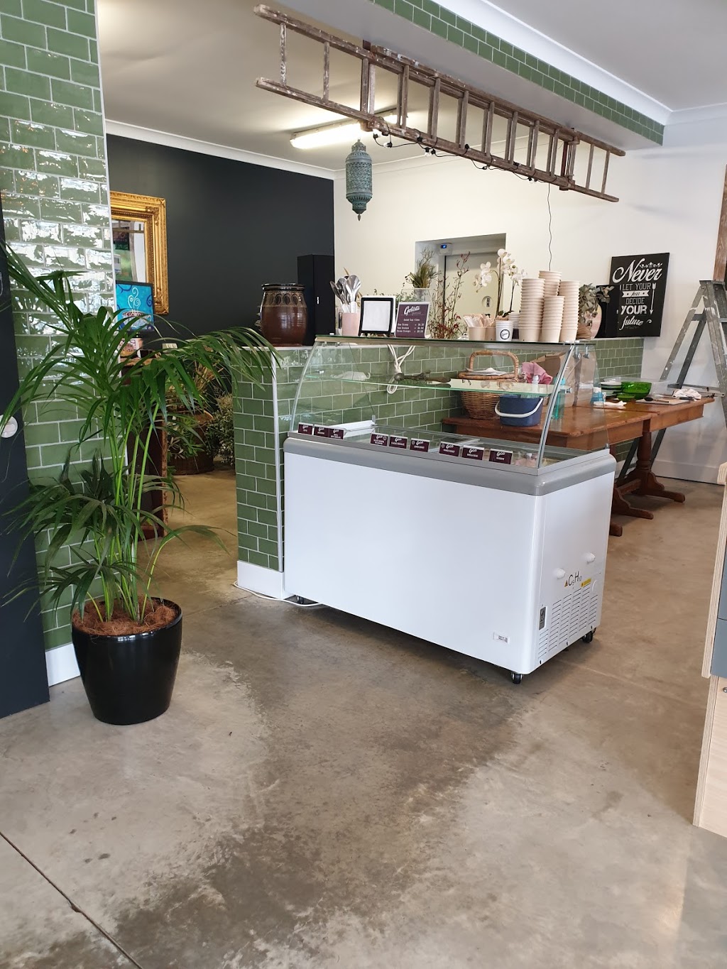 Arranging Matters | cafe | 102 Main S Rd, Yankalilla SA 5203, Australia