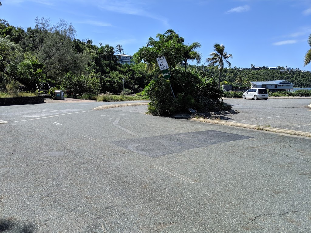 Car Park | parking | 296 Whitsunday Dr, Shute Harbour QLD 4802, Australia