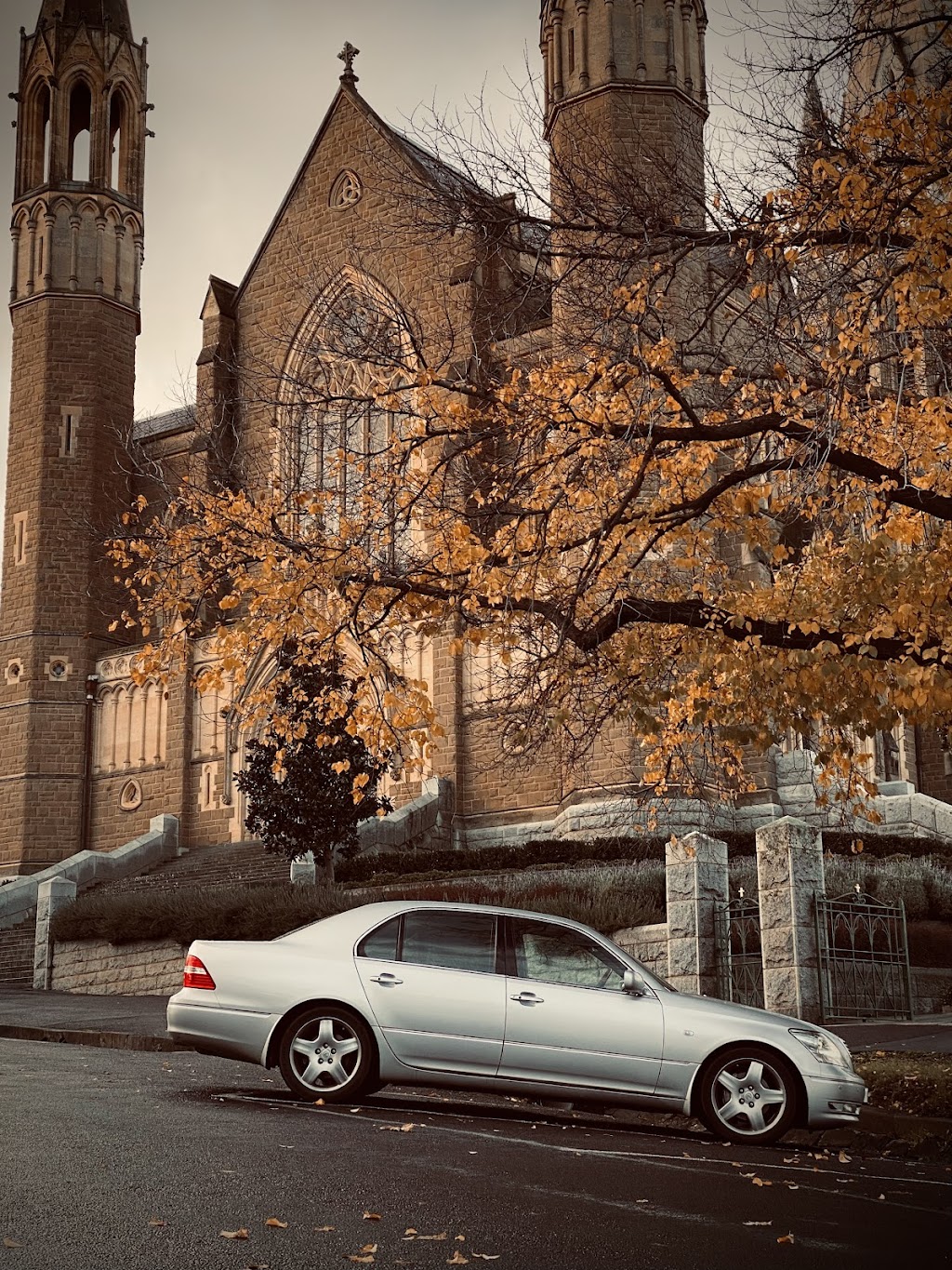 Flying Fox Chauffeur Service | 10 Dudley St, Castlemaine VIC 3450, Australia | Phone: 0402 598 492