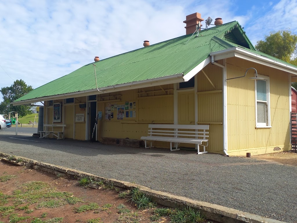 Old Wharf Craft Shop | Riverfront Precinct, Morgan SA 5320, Australia | Phone: 0439 692 393