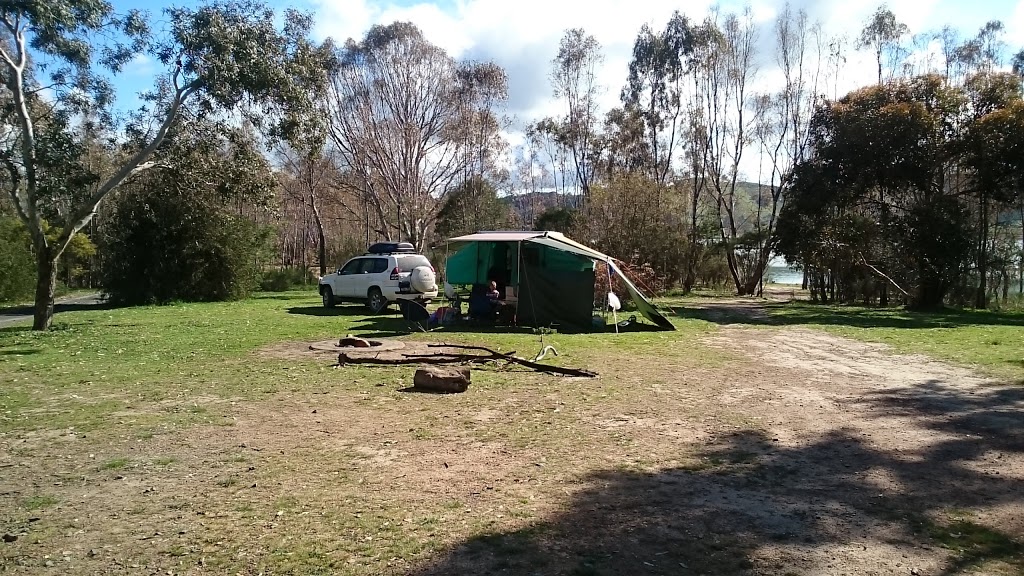 The Island Camp Ground Lake Eildon | Delatite Plantation Rd, Lake Eildon VIC 3713, Australia