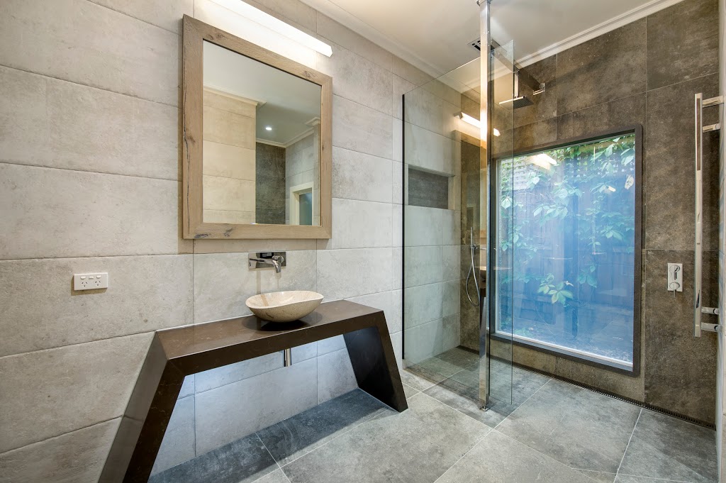 Bubbles Bathrooms | 29 Melinga Cres, Melbourne VIC 3148, Australia | Phone: (03) 9796 3000