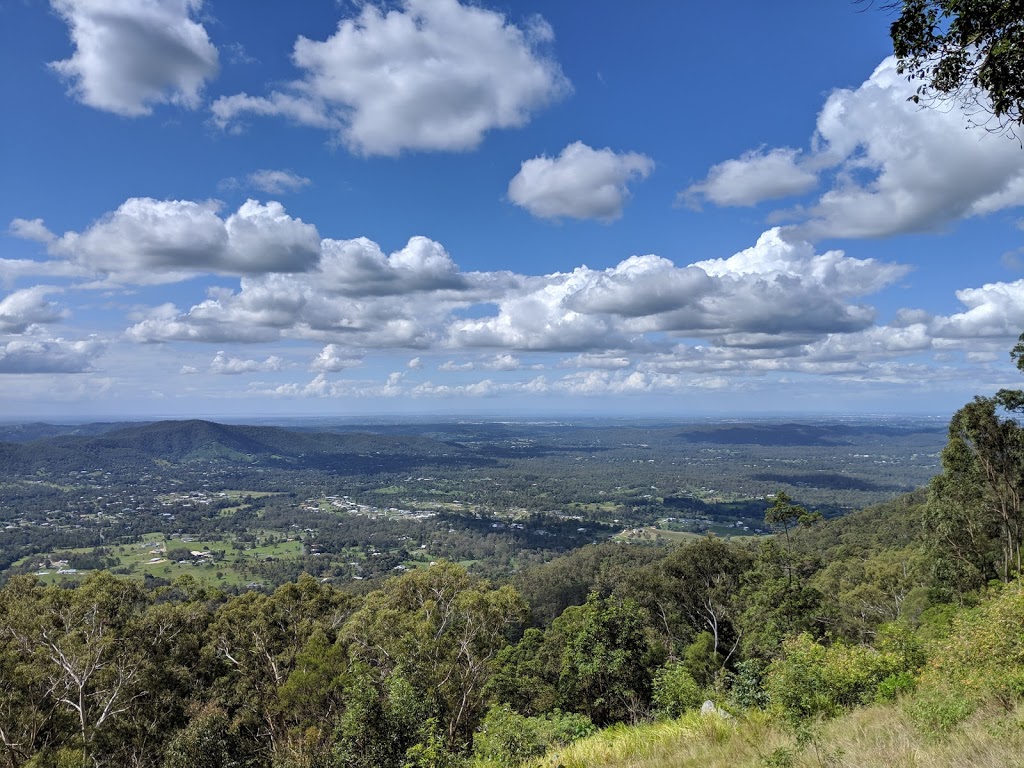 McAfees Lookout | tourist attraction | 821B Mount Nebo Rd, Enoggera Reservoir QLD 4520, Australia | 0735122300 OR +61 7 3512 2300