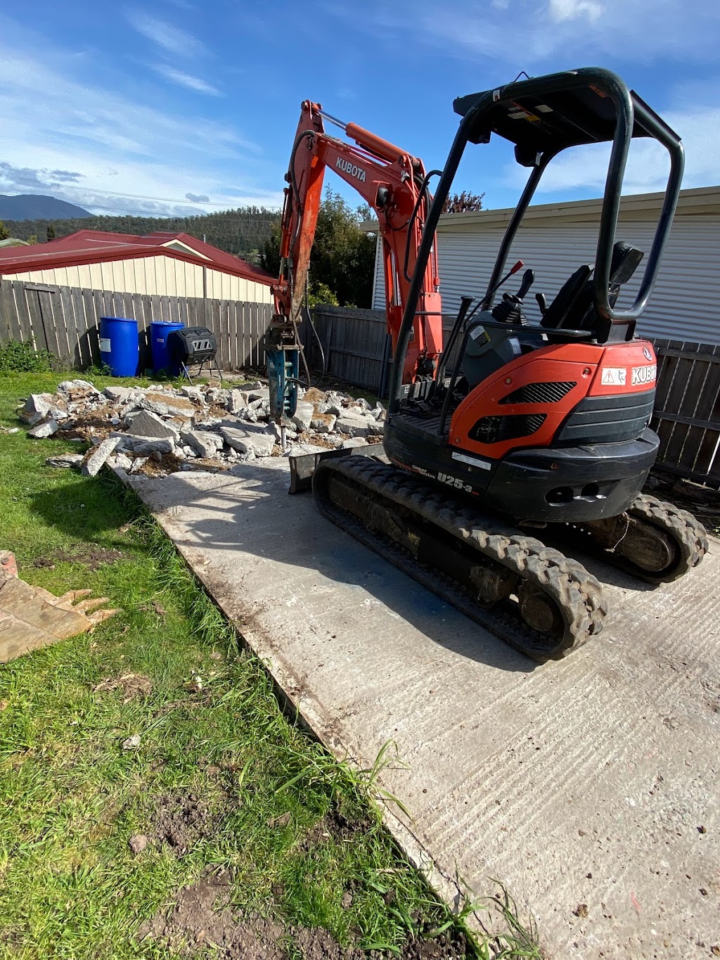 Clear Choice Contracting And Demolition TAS | 19 Celtic Pl, Gagebrook TAS 7030, Australia | Phone: 0474 496 726