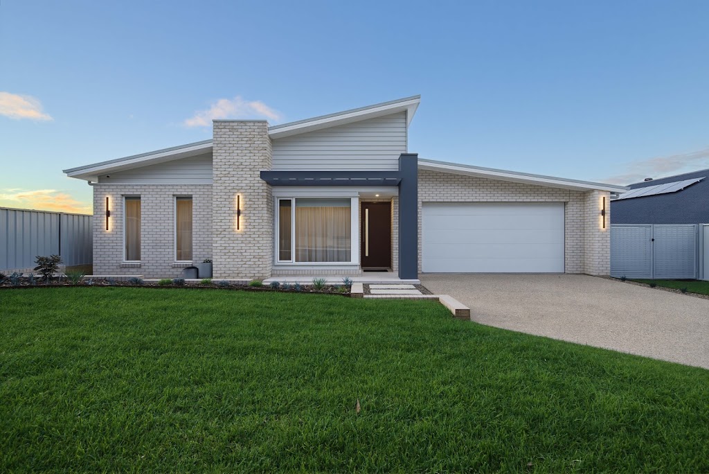 Masterton Homes - Rosedale Exhibition Home | 22 Sebbens Cres, Rosedale NSW 2536, Australia | Phone: 1300 446 637
