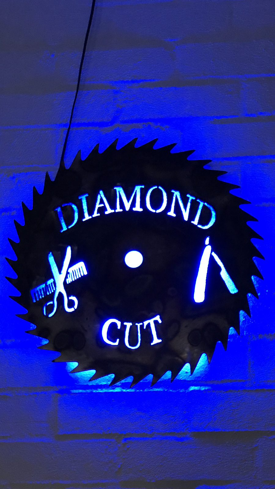 Diamond Cut Mens Hairstylist | hair care | Kingsley Shopng Cntr, Shop 2a 66 Kingsley Drv, Kingsley WA 6026, Australia | 0893091511 OR +61 8 9309 1511