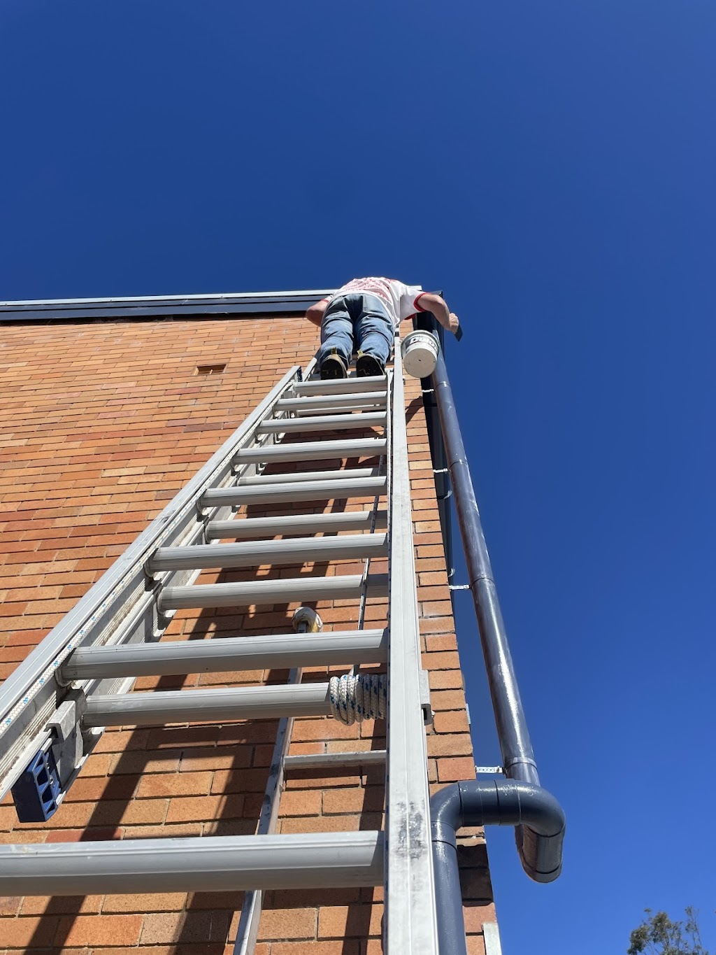 Chillis Painting & Decorating | 7 Damour St, Holsworthy NSW 2173, Australia | Phone: 0414 923 181