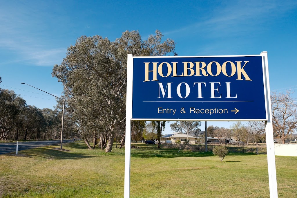Holbrook Motel | 10 Sydney Rd, Holbrook NSW 2644, Australia | Phone: (02) 6036 6200
