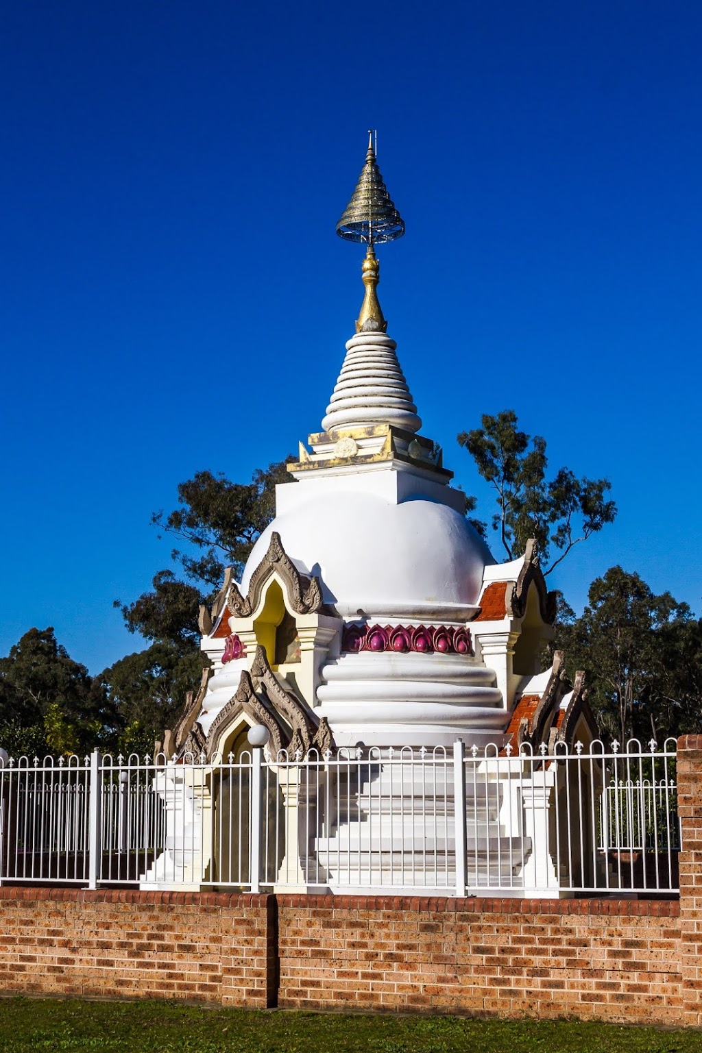 Mahamakut Buddhist Foundation | 39 Junction Rd, Leumeah NSW 2560, Australia | Phone: (02) 4625 7930
