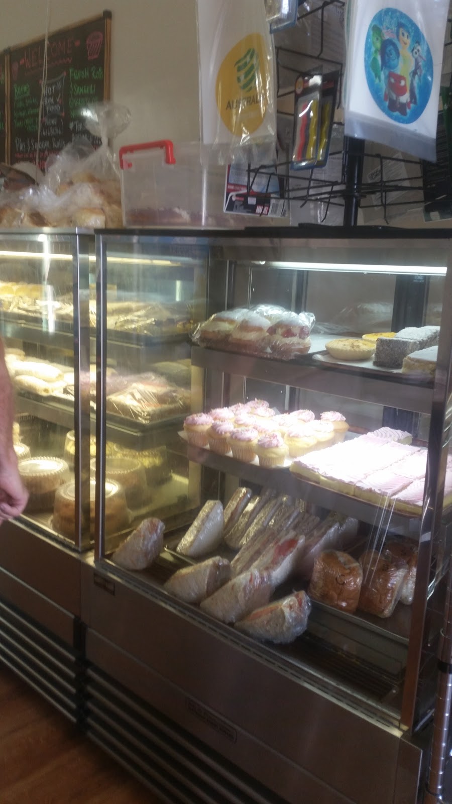 Murgon Bakery | bakery | 92 Lamb St, Murgon QLD 4605, Australia | 0741681314 OR +61 7 4168 1314