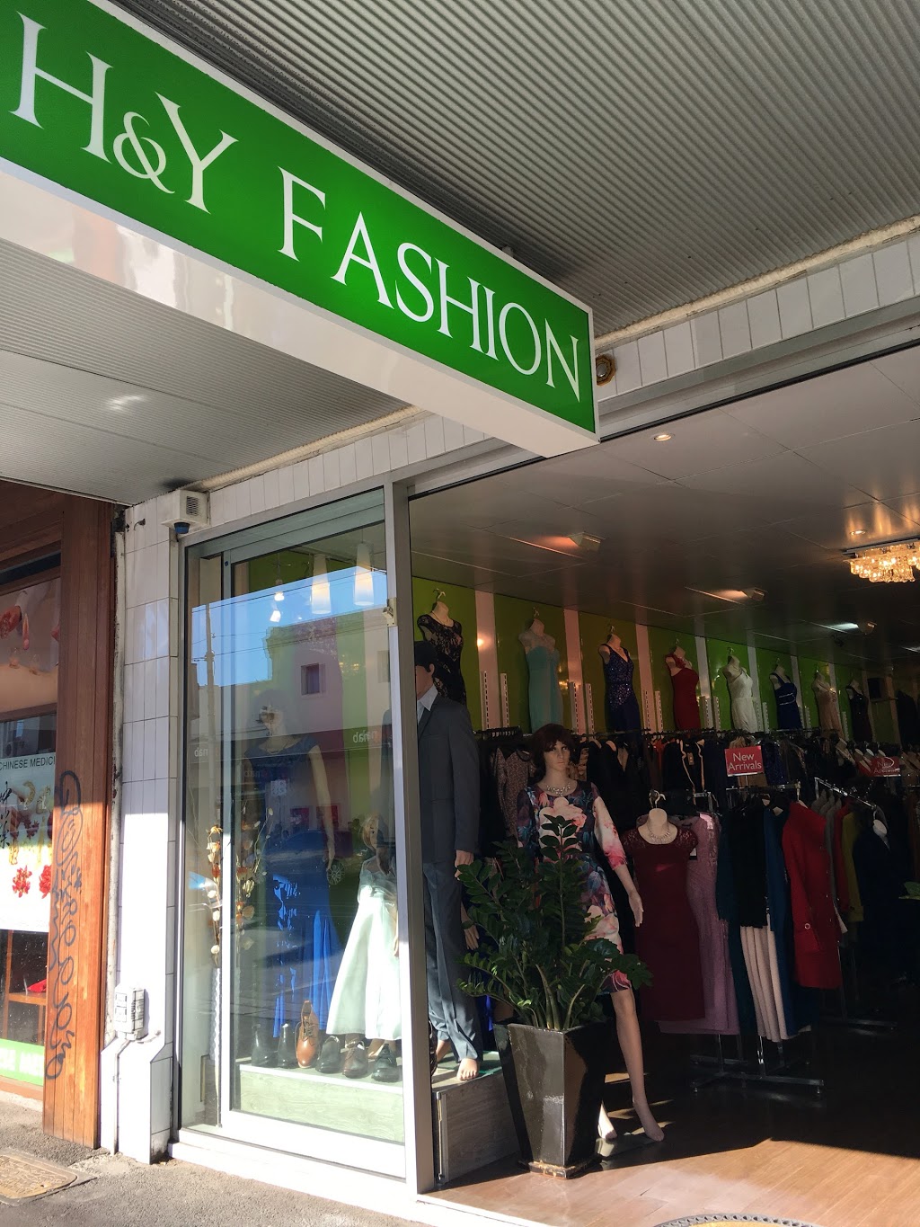H&Y Fashion | clothing store | 141 Hopkins St, Footscray VIC 3011, Australia | 0399951932 OR +61 3 9995 1932