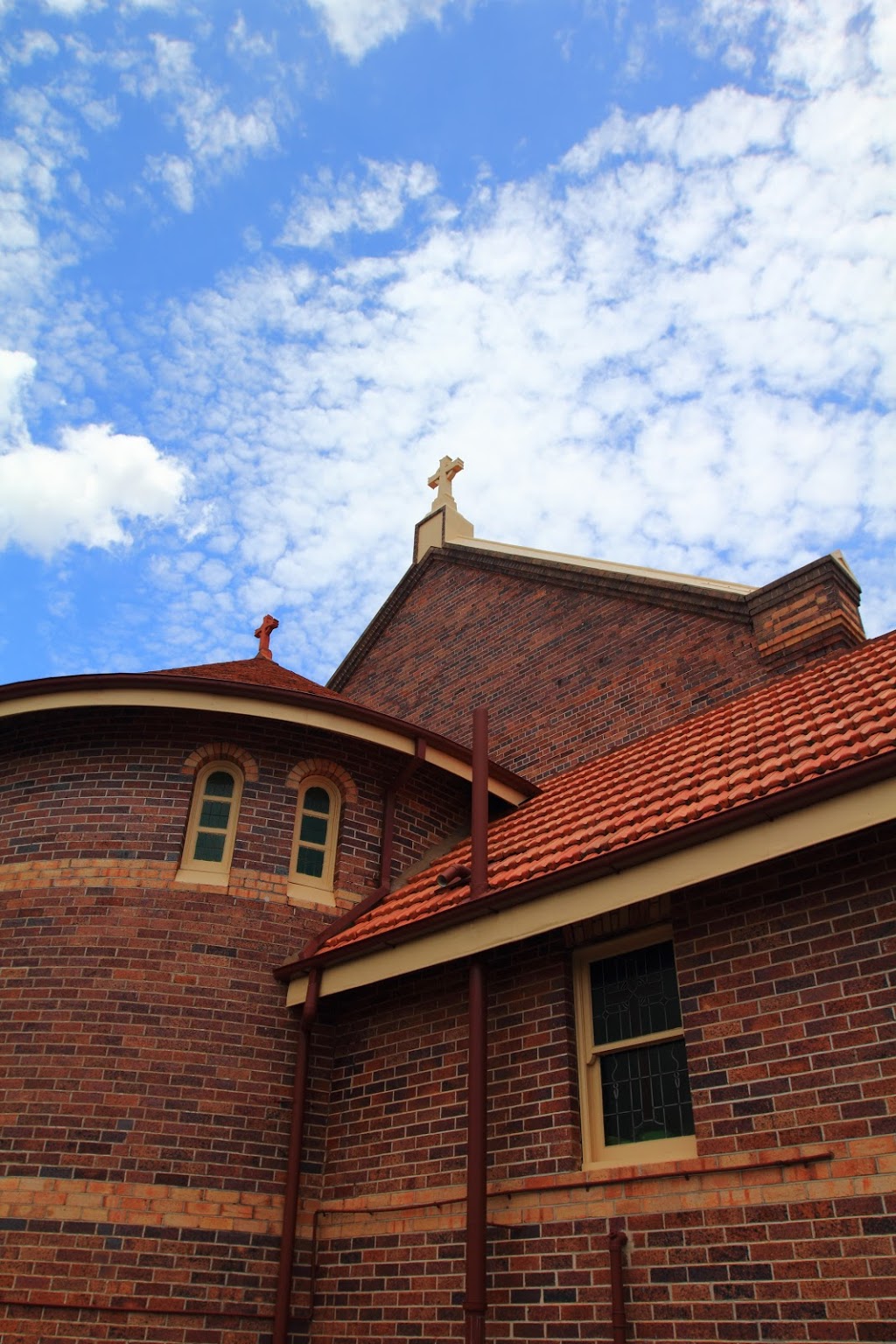 Saint Josephs Catholic Church | 142 Cunningham St, Dalby QLD 4405, Australia | Phone: (07) 4662 4011