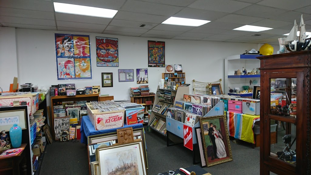 Canberra Vintage & Collectible Centre | electronics store | 11/90 Barrier St, Fyshwick ACT 2609, Australia | 0262809497 OR +61 2 6280 9497