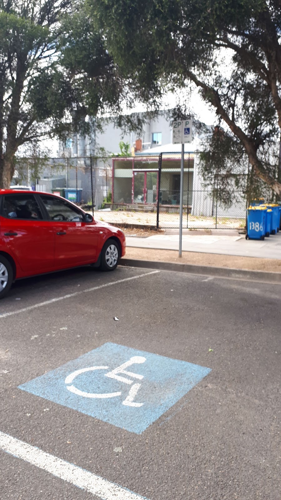 Public Car Park | parking | 2A Myrniong St, Glen Iris VIC 3146, Australia