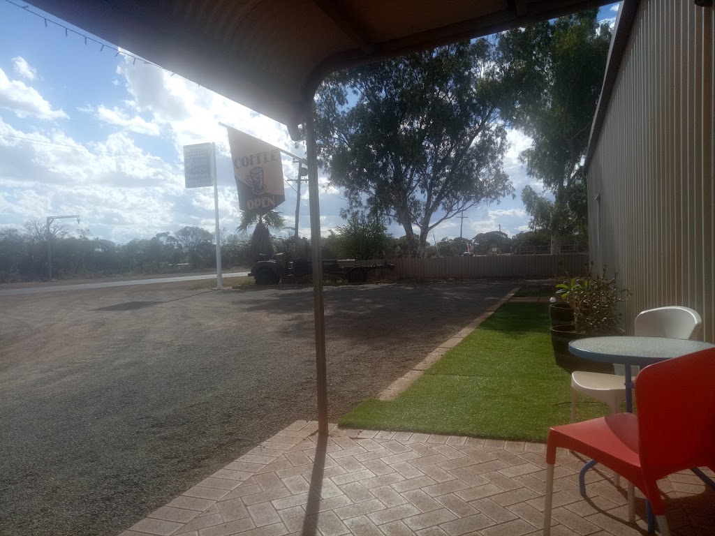 Perenjori Roadhouse | gas station | LOT 300 Mullewa-Wubin Rd, Perenjori WA 6620, Australia | 0899731593 OR +61 8 9973 1593