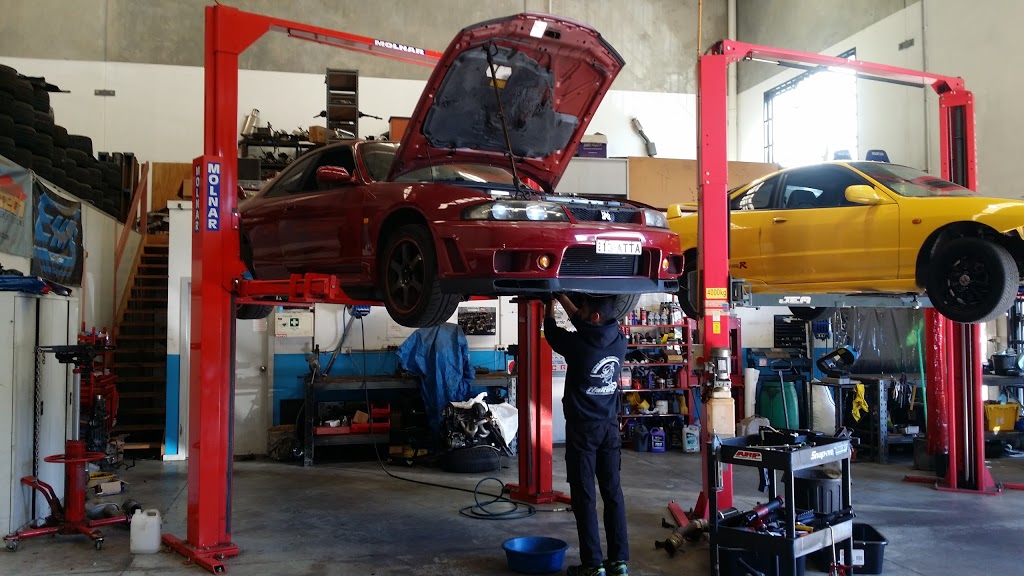 Just Engine Management | car repair | 2/2 Noonan Rd, Ingleburn NSW 2565, Australia | 0296186001 OR +61 2 9618 6001