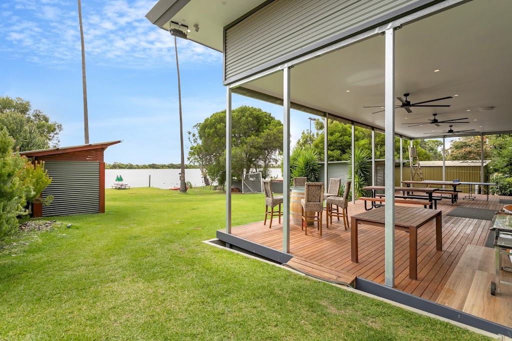 Rivers End By The Bend | 6 Tolmer St, Wellington SA 5259, Australia | Phone: 0438 538 268