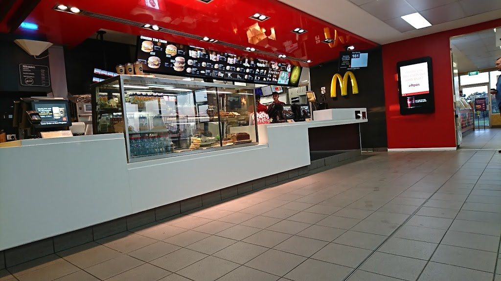 McDonalds Skye | cafe | Cnr Westernport Highway &, Hall Rd, Skye VIC 3977, Australia | 0397707177 OR +61 3 9770 7177