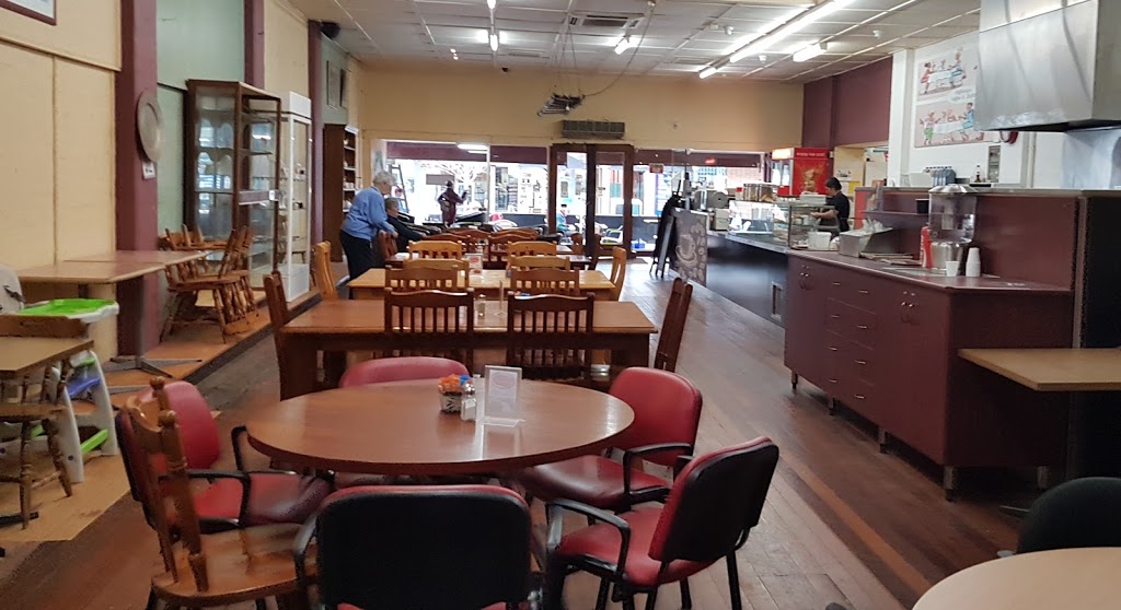 Numurkah Bakery & Tiffanys Coffee & Gift Shop | bakery | 77 Melville St, Numurkah VIC 3636, Australia | 0358621772 OR +61 3 5862 1772