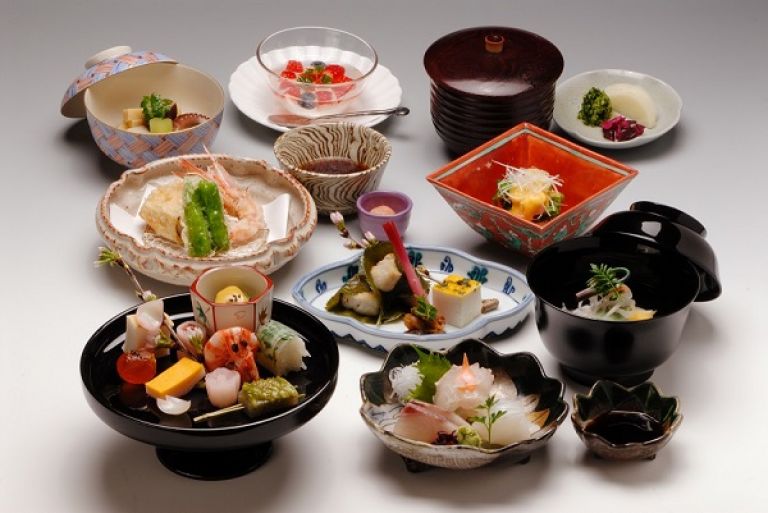 Sushi Shou Redland Bay | 30-32 Cypress St, Redland Bay QLD 4165, Australia | Phone: (07) 3134 4422