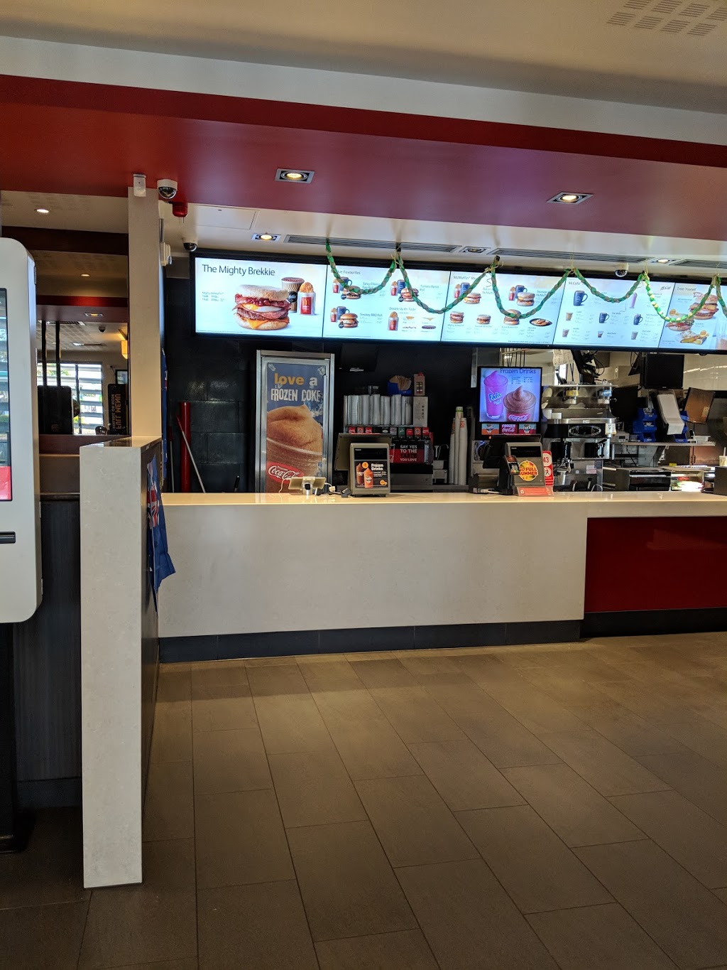 McDonalds Merrimac | cafe | 1 Jondique Ave, Merrimac QLD 4226, Australia | 0755591405 OR +61 7 5559 1405