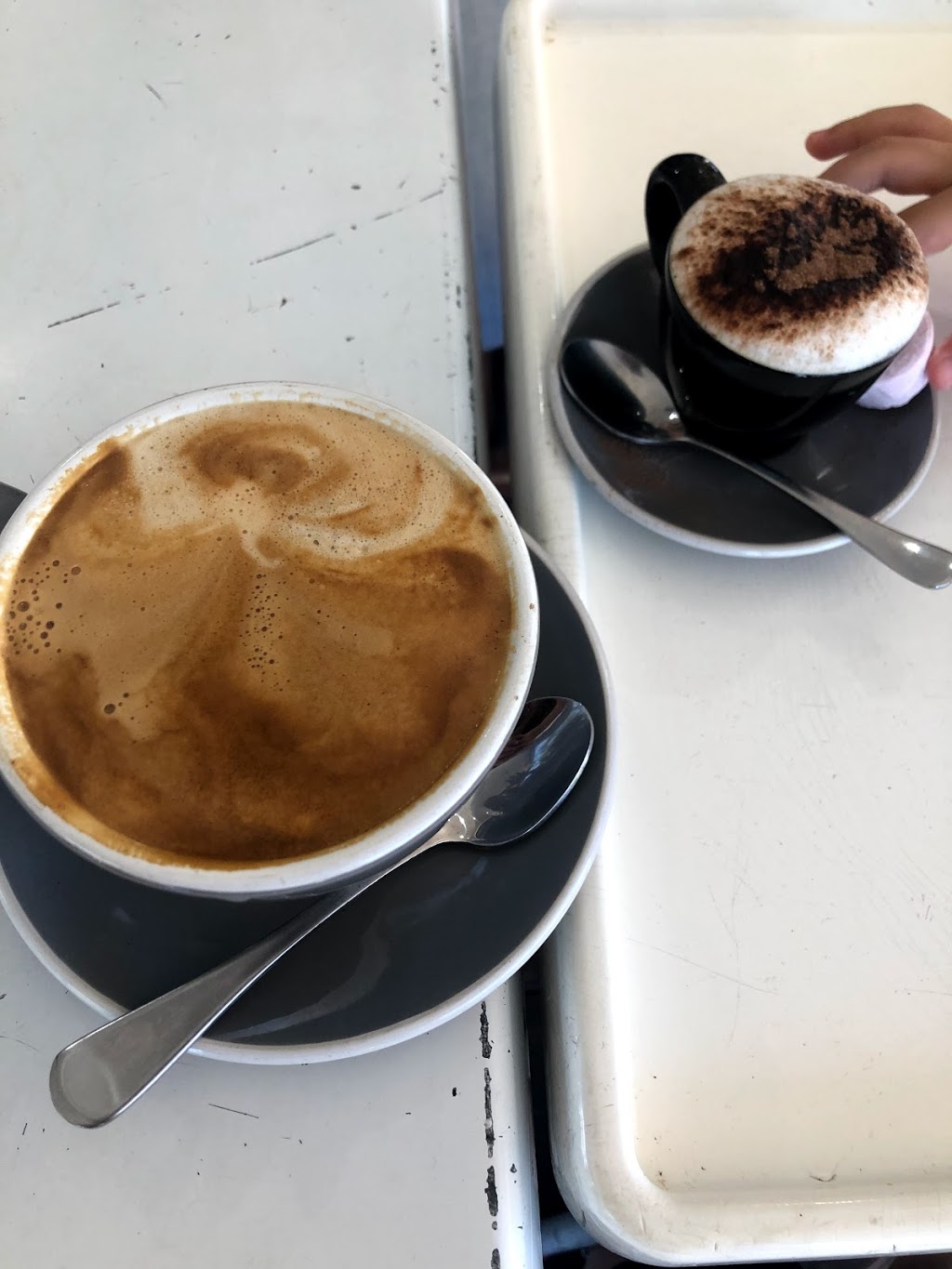 Roundabout Espresso | cafe | 50 Chatswood Rd, Springwood QLD 4127, Australia | 0732088897 OR +61 7 3208 8897
