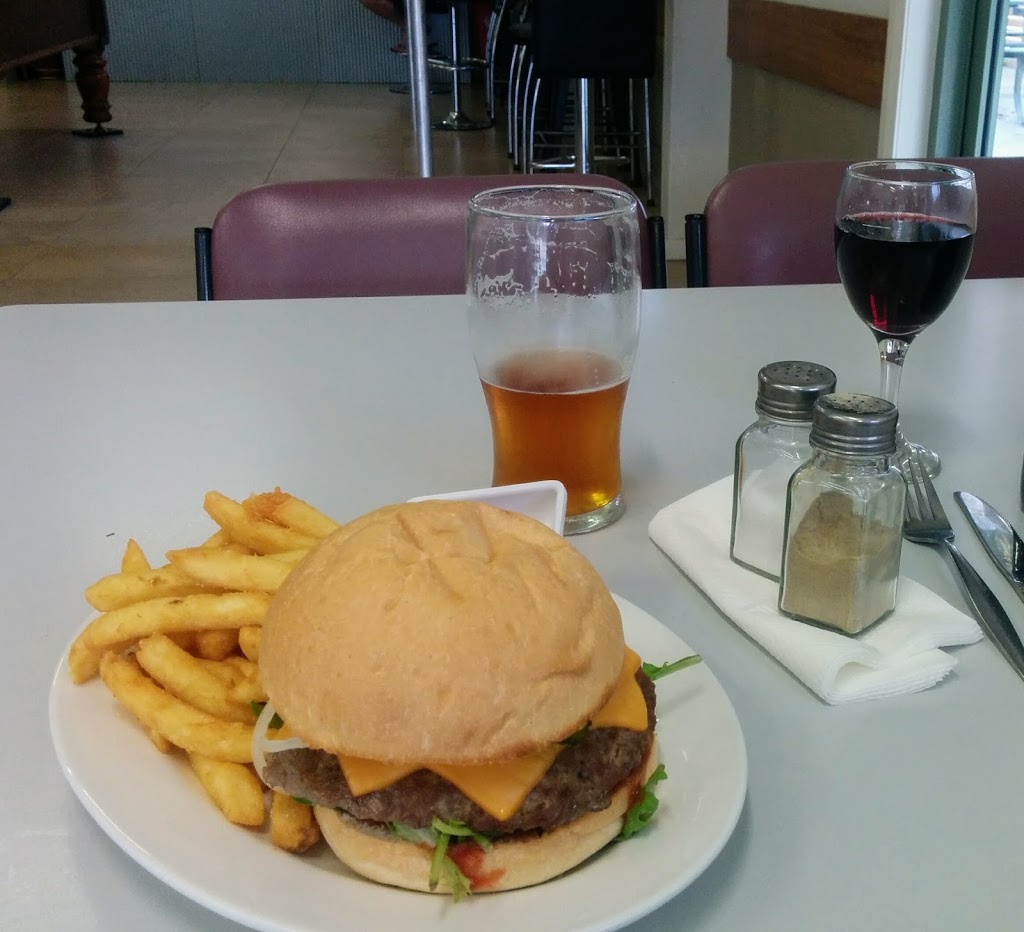 Big Petes Eats | restaurant | 1 Swanwick Rd, Coles Bay TAS 7215, Australia | 0457672013 OR +61 457 672 013