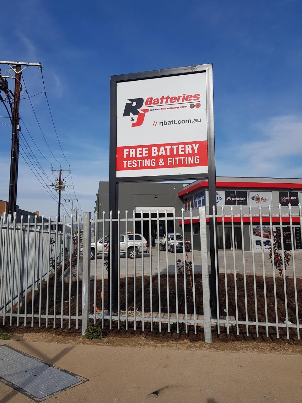 R&J Batteries Adelaide | 26 Ridley St, Hindmarsh SA 5007, Australia | Phone: (08) 8276 1021