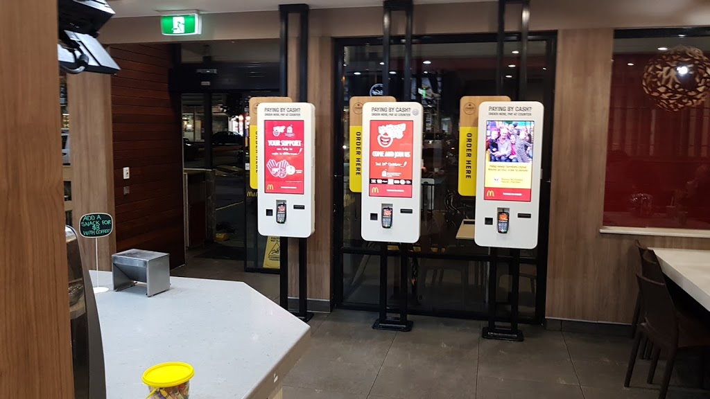McDonalds Mermaid Waters | meal takeaway | Gold Coast Super Centre Markeri St, cnr Southport Burleigh Rd, Mermaid Waters QLD 4218, Australia | 0755260366 OR +61 7 5526 0366