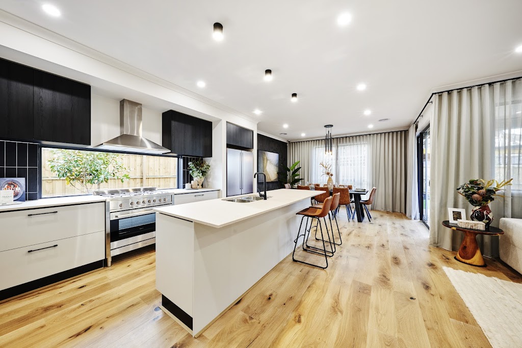 Simonds Homes Windermere Display - Mambourin | general contractor | 3 Student Court, Mambourin VIC 3024, Australia | 0404479440 OR +61 404 479 440