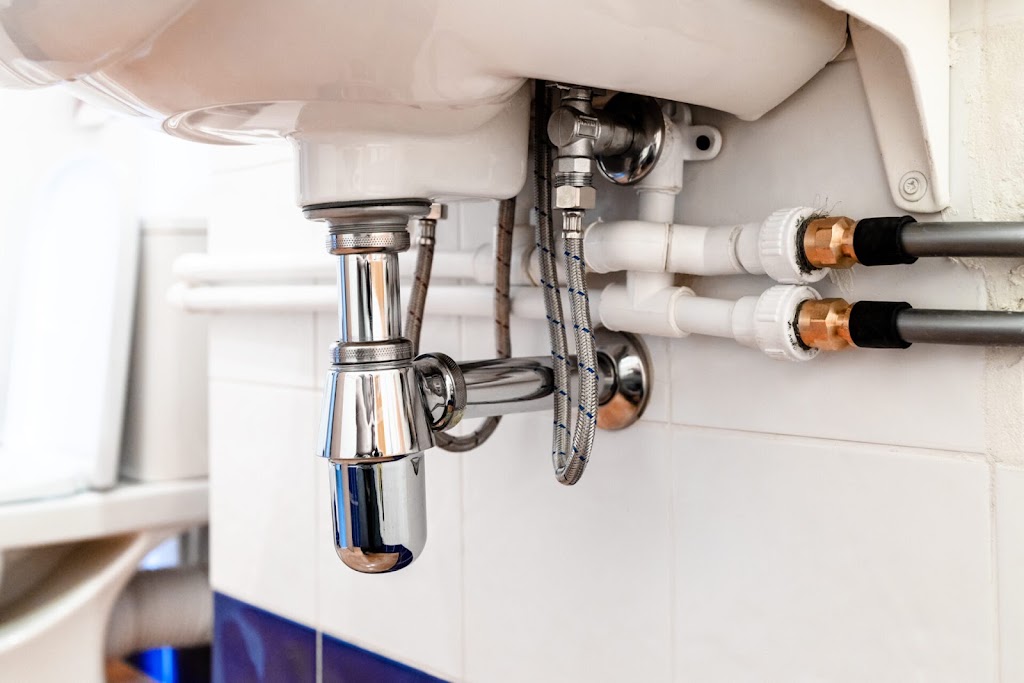 Mighty Ducks Plumbing | Oriole St, Glenmore Park NSW 2745, Australia | Phone: 0451 879 897