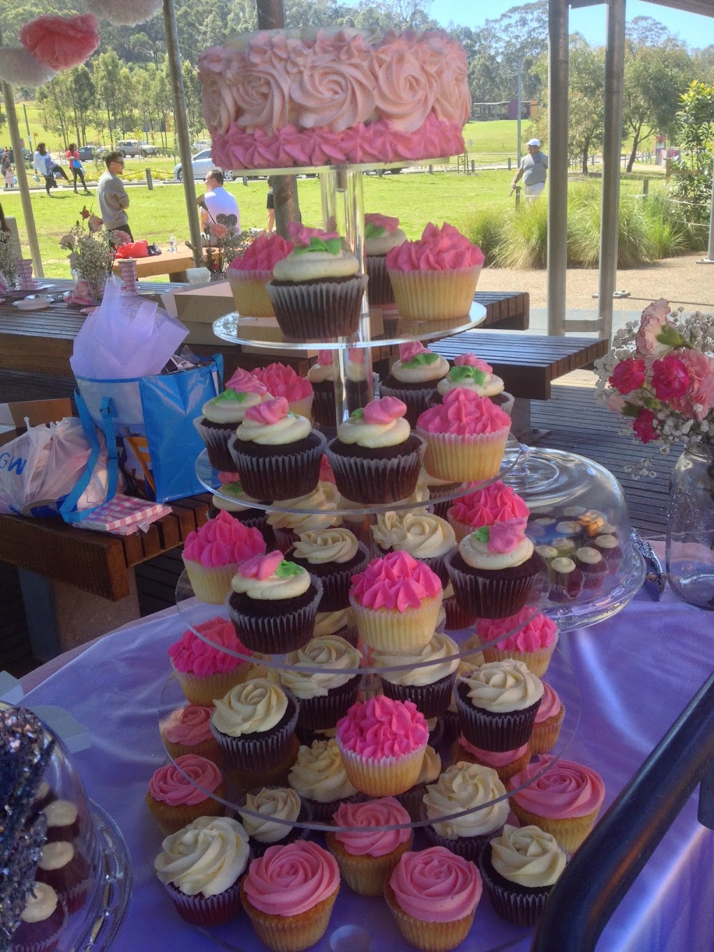 Sydney Party Cupcakes | 26 Speers Cres, Oakhurst NSW 2761, Australia | Phone: 0423 035 085