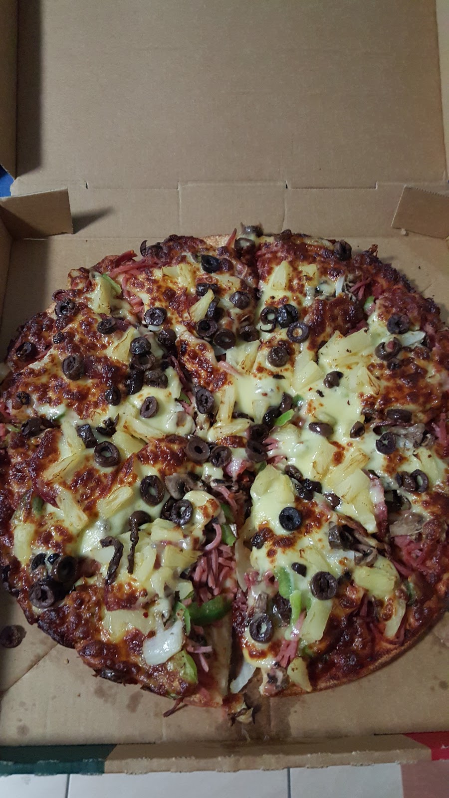 Mimos Pizza | meal takeaway | 119 Elizabeth St, Urangan QLD 4655, Australia | 0741252220 OR +61 7 4125 2220