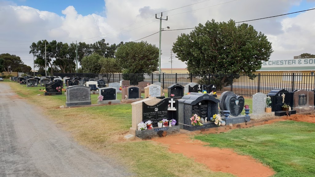 Geraldton Cemetery & Crematorium | cemetery | 130 Eastward Rd, Utakarra WA 6530, Australia | 0899212707 OR +61 8 9921 2707