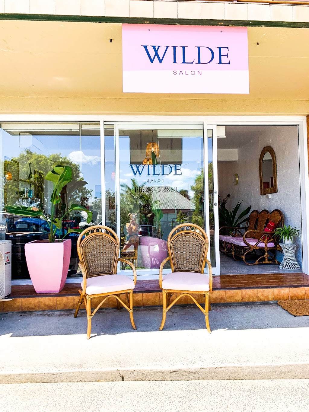 Wilde salon | hair care | 8 Clarence St, Yamba NSW 2464, Australia | 0266458888 OR +61 2 6645 8888