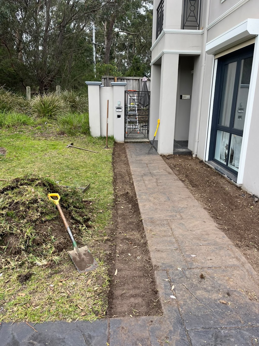 Goldfields Garden Services | 53-55 Gosford Ct, Park Orchards VIC 3114, Australia | Phone: 0420 116 969