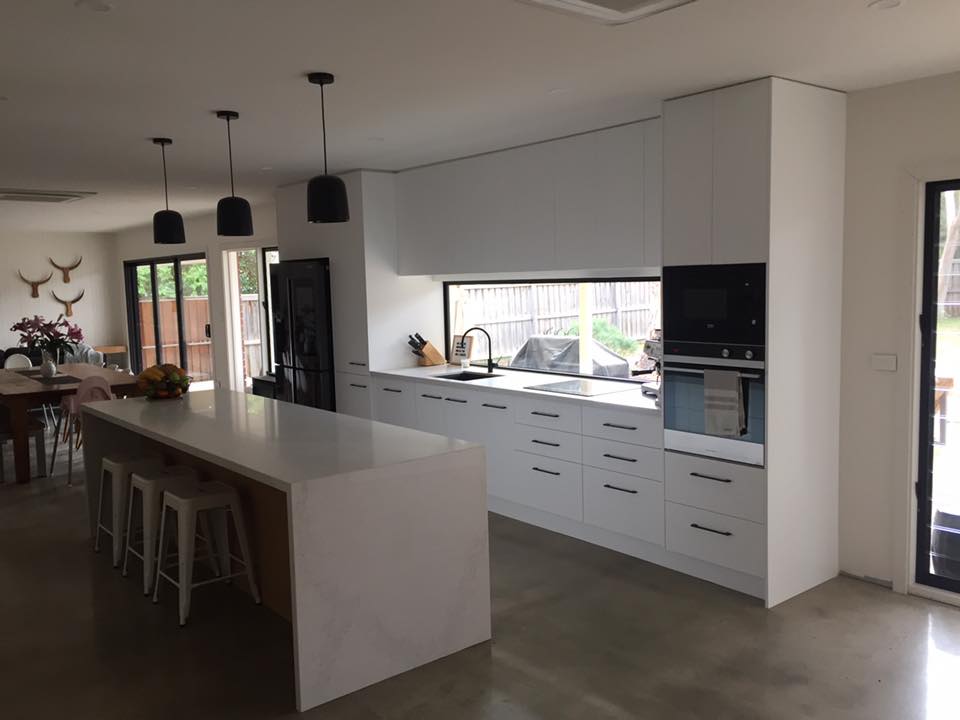 Hunts Kitchens Plus | shed 4/22 Apparel Cl, Breakwater VIC 3220, Australia | Phone: 0412 086 134