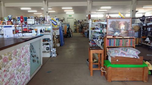 Nyah West Indoor Markets | 5 Lloyd St, Nyah West VIC 3595, Australia | Phone: 0421 145 173