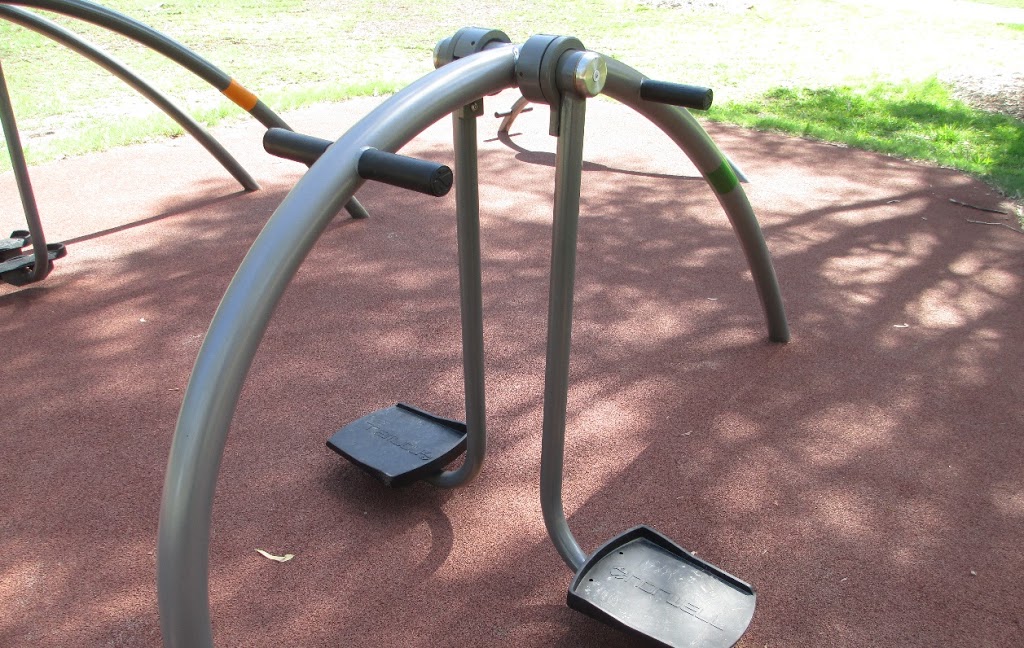 Fellmonger Park Fitness Equipment | park | Ormiston QLD 4160, Australia