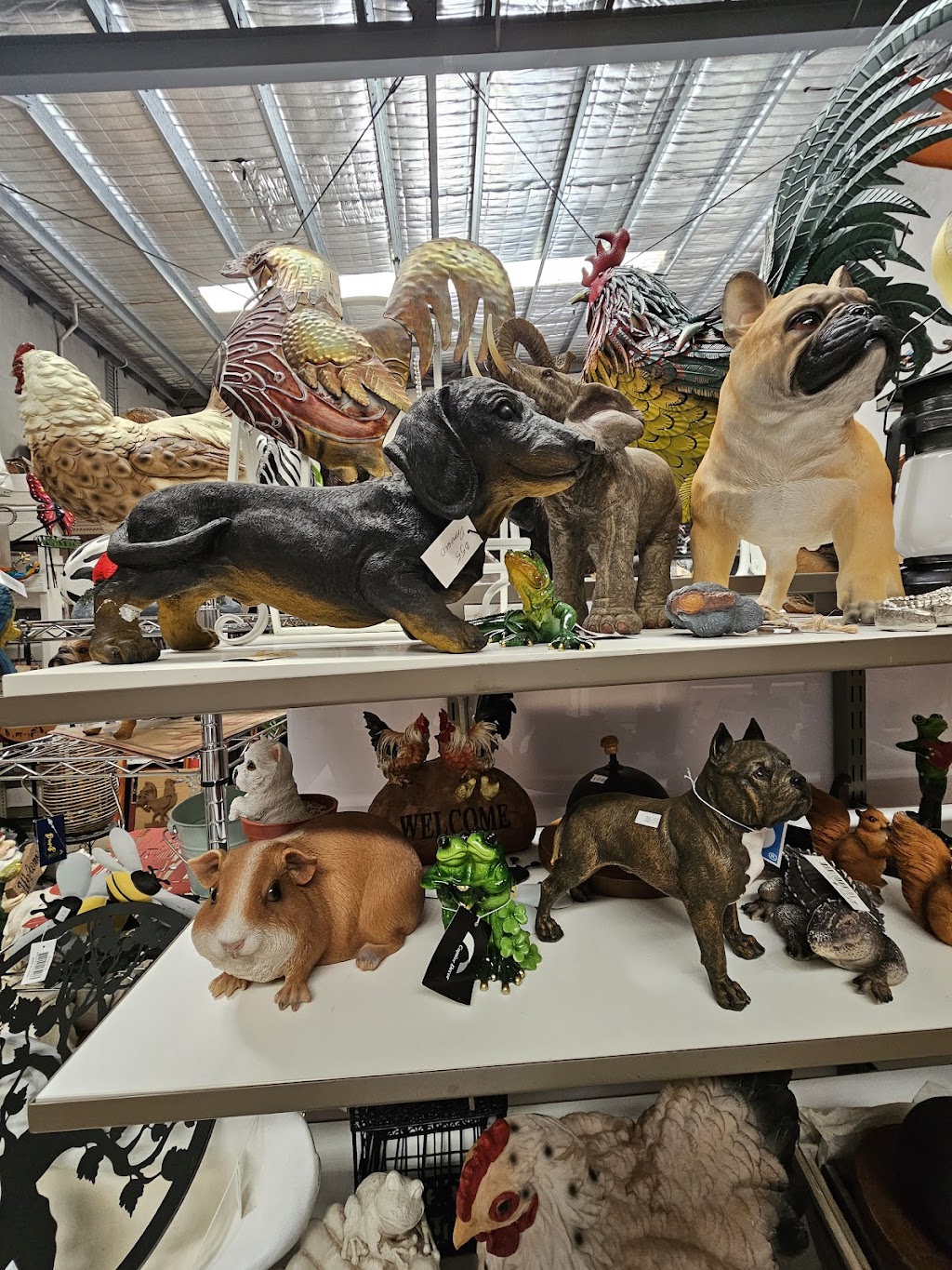 Fiveways New & Used Furniture Sales | 163 Jellicoe St, Newtown QLD 4350, Australia | Phone: (07) 4632 7069