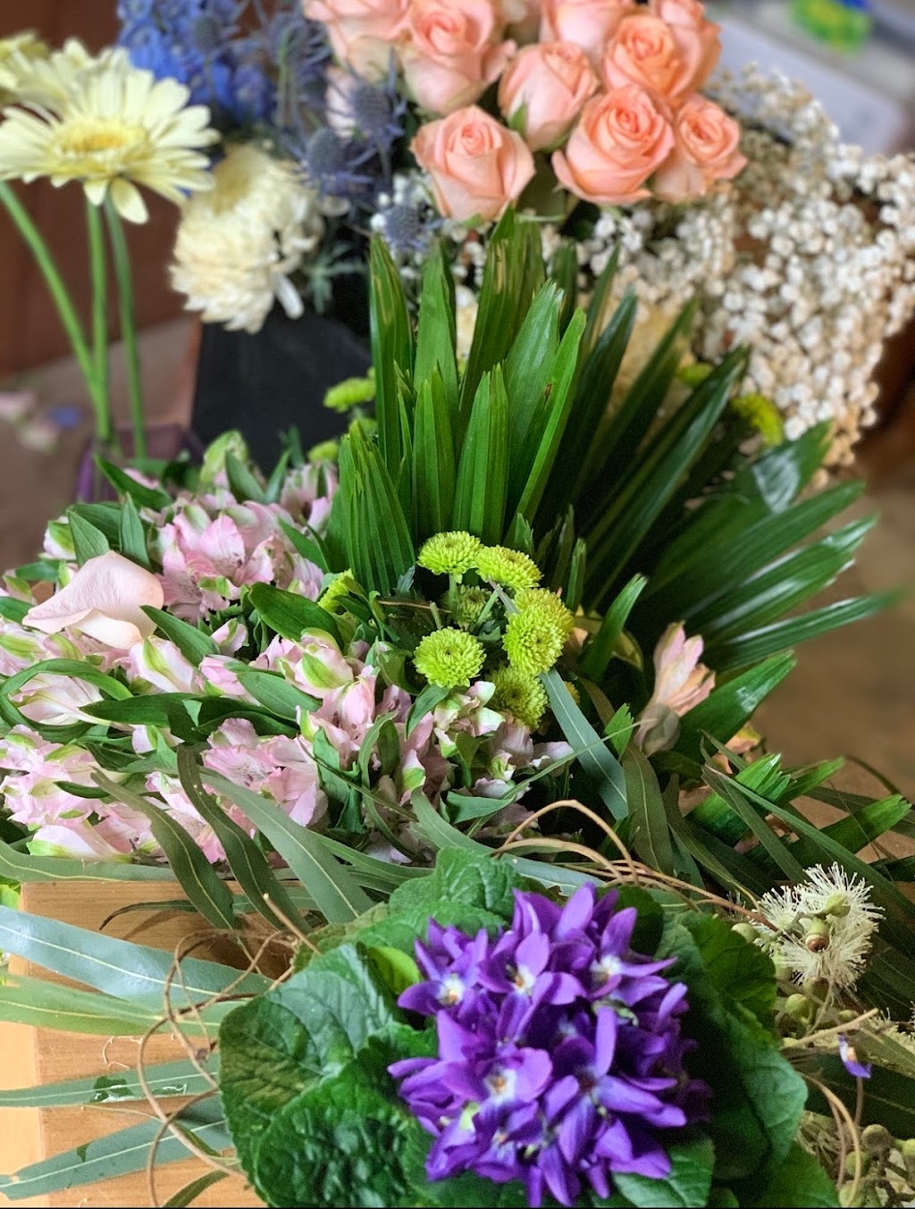 Hawkesbury Flower shop | florist | 2/26-28 Laurence St, Hobartville NSW 2753, Australia | 0456214869 OR +61 456 214 869