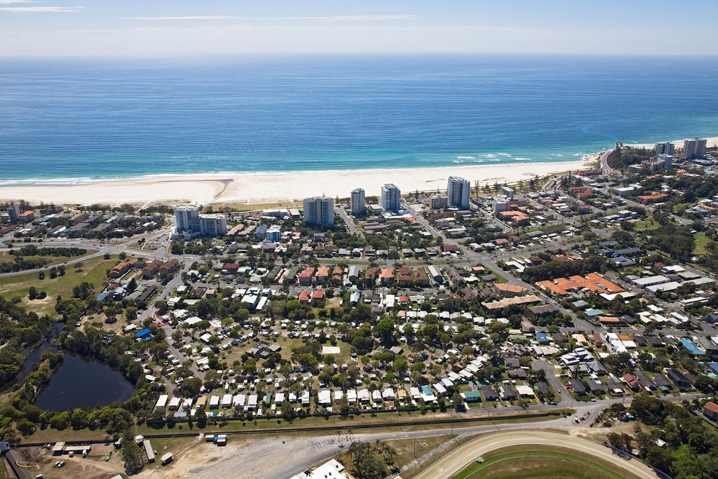 Kirra Beach Tourist Park | rv park | 10 Charlotte St, Coolangatta QLD 4225, Australia | 0756672740 OR +61 7 5667 2740