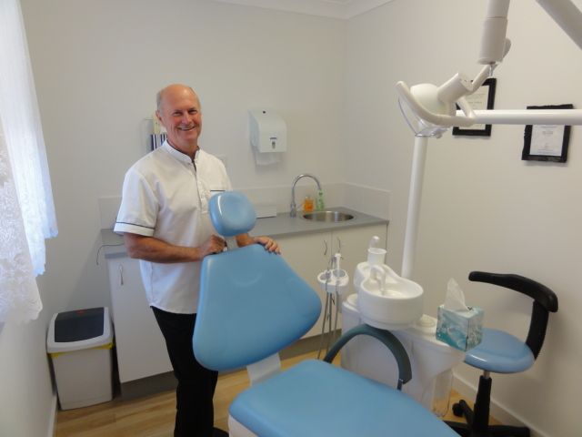 Morisset Denture Clinic | 70A Buttaba Rd, Brightwaters NSW 2264, Australia | Phone: 0412 529 100