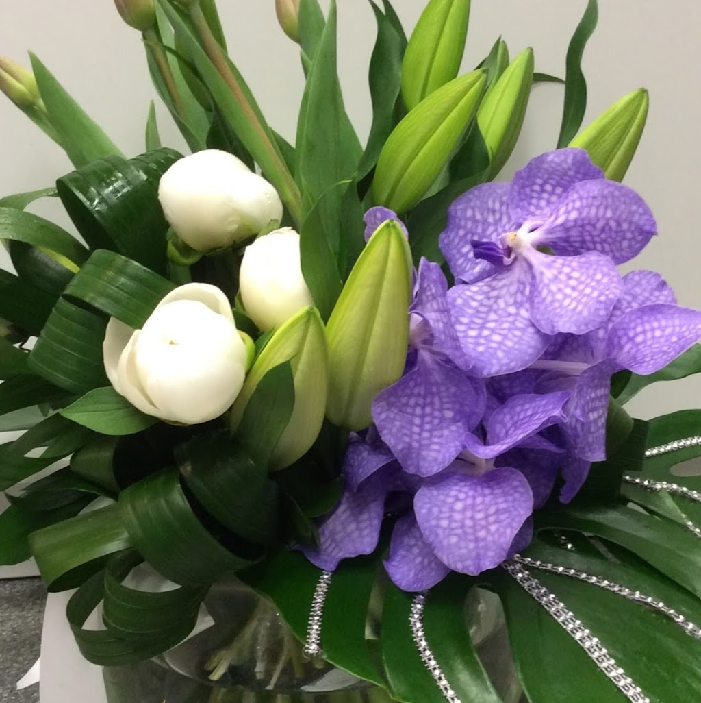 Floral Posies | florist | St. John of God hospital, 100 Murdoch drive, Murdoch WA 6150, Australia | 0893329842 OR +61 8 9332 9842