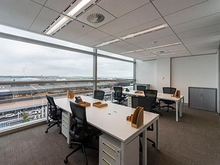Regus Sydney International Airport | real estate agency | F8 Central Terrace, 10 Arrival Ct, Mascot NSW 2020, Australia | 0293044000 OR +61 2 9304 4000