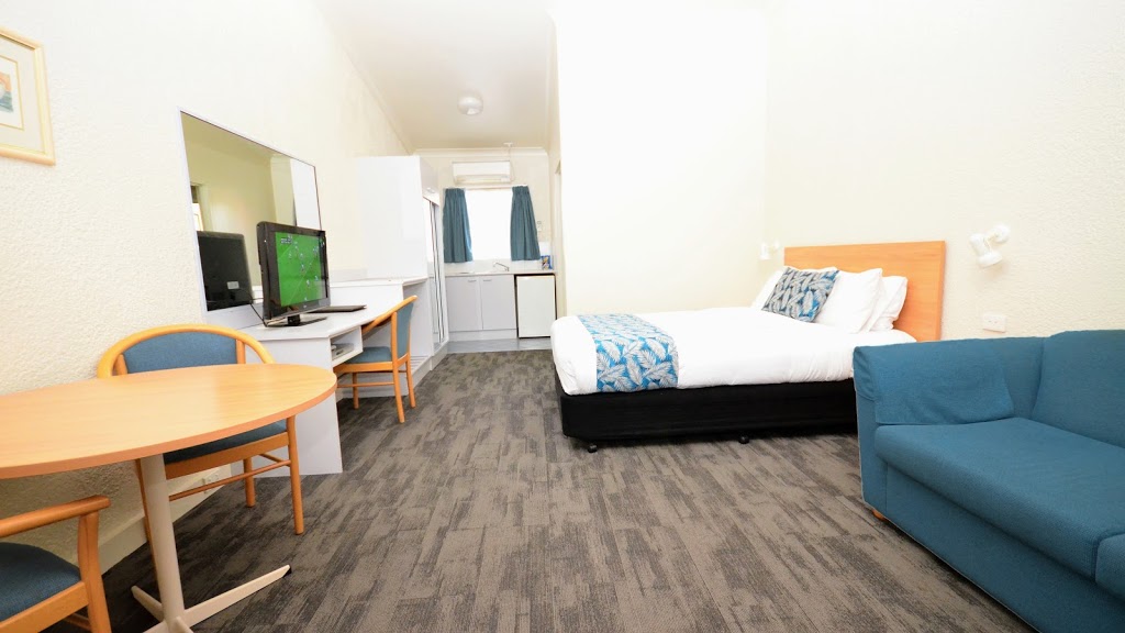The Boulevarde Motor Inn | lodging | 305 Edward St, Wagga Wagga NSW 2650, Australia | 0269255388 OR +61 2 6925 5388