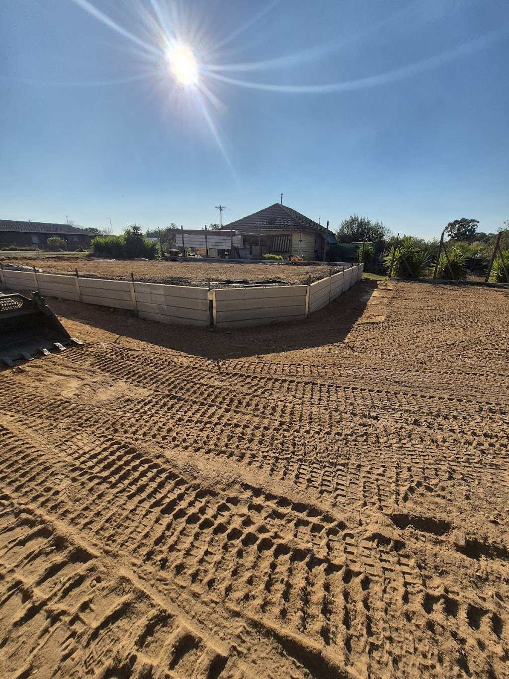 Locked Excavations | 10 Cranneys Ln, Trentham VIC 3458, Australia | Phone: 0429 609 270