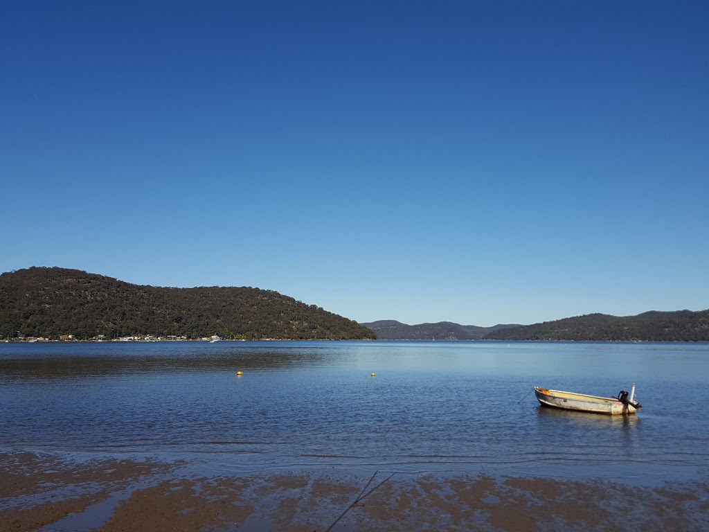 Hawkesbury River Accommodation- Cove Cottage | lodging | 71 Grantham Cres, Dangar Island NSW 2083, Australia | 0401308888 OR +61 401 308 888