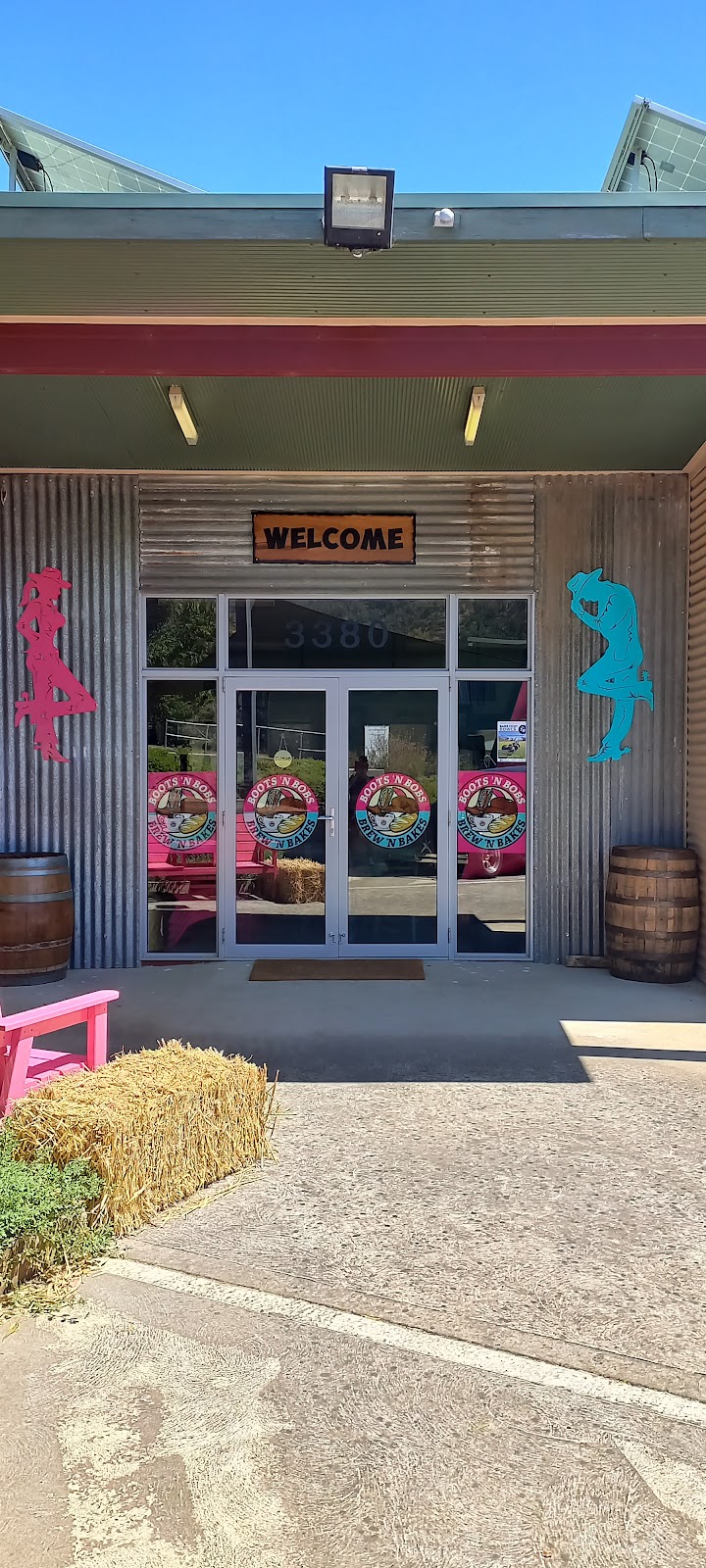 Boots n Bobs Brew n Bakes | 3380 Whittlesea-Yea Rd, Flowerdale VIC 3717, Australia | Phone: 0412 491 395