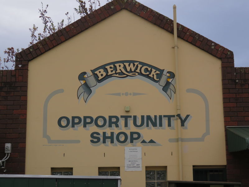 Berwick Opportunity Shop | store | 3A Clyde Rd, Berwick VIC 3806, Australia | 0397071745 OR +61 3 9707 1745